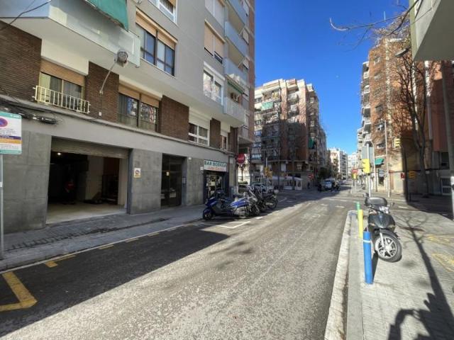 Local comercial en venta en L'Hospitalet de Llobregat, Santa Eulalia