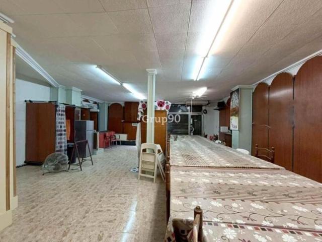 Local comercial en venta en Lleida