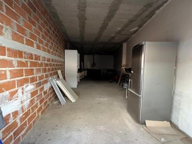 Local Comercial en Venta en Llíria – Zona Colegio Santa