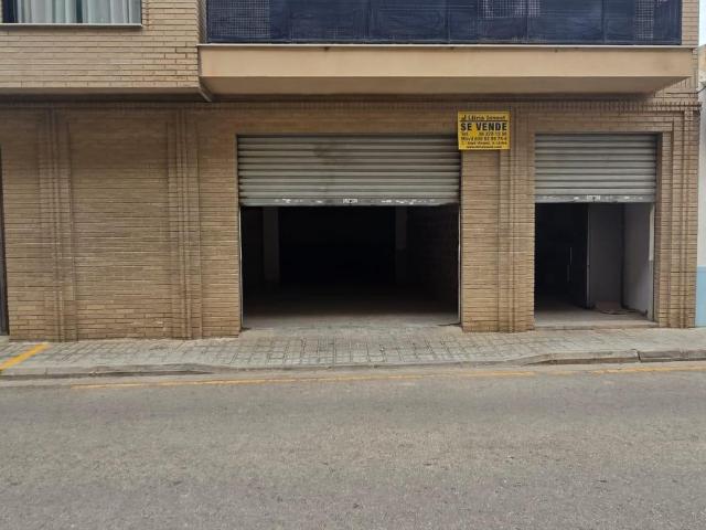 Local Comercial en Venta en Llíria – Zona Colegio Santa