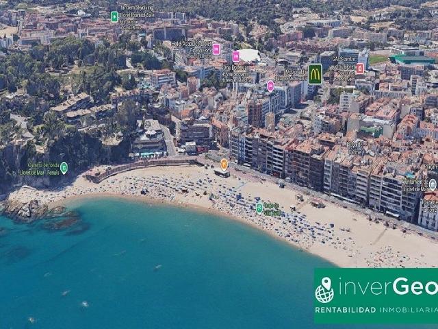 Local comercial en venta en Lloret de Mar, de 282 m² 4 habitaciones por 596.000