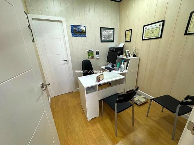 Local comercial en venta en Lucena, Calle el Peso, 14900