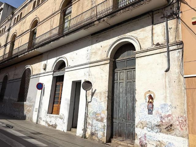 Local comercial en venta en Mataró, de 110 m² por 130.000