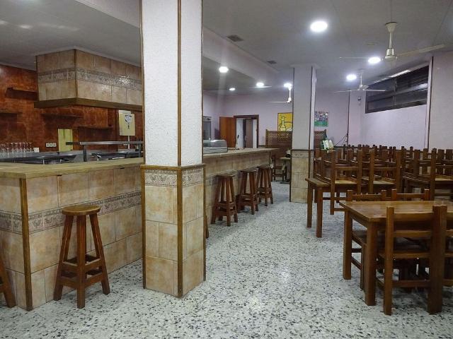 Local comercial en venta en Mataró, de 311 m² por 249.000