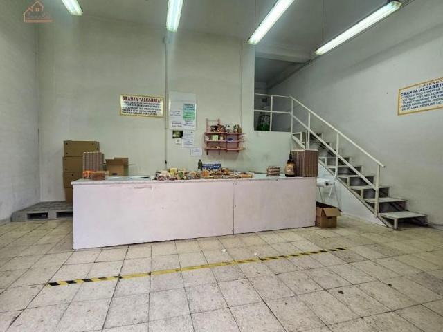 Local comercial en venta en Madrid, Opañel