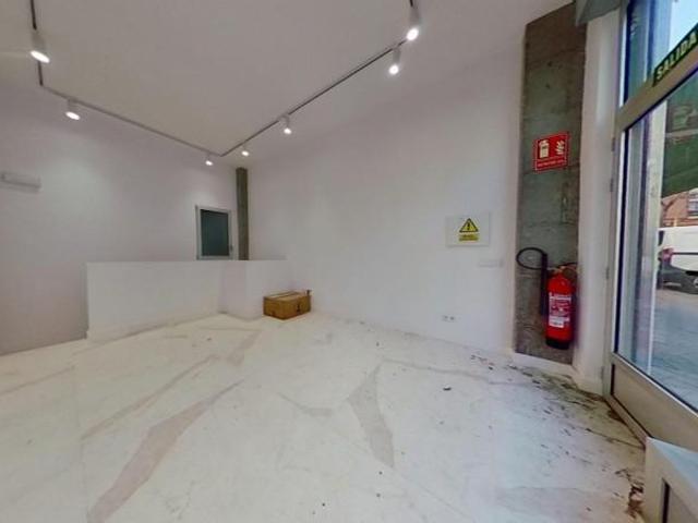 Local comercial en venta en Madrid, Barrio del Pilar