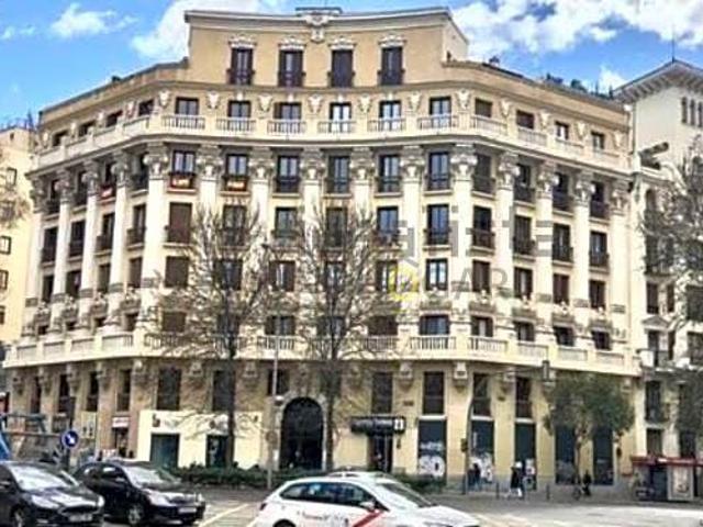 Local comercial en venta en Madrid, Calle de Alberto Aguilera, 28015