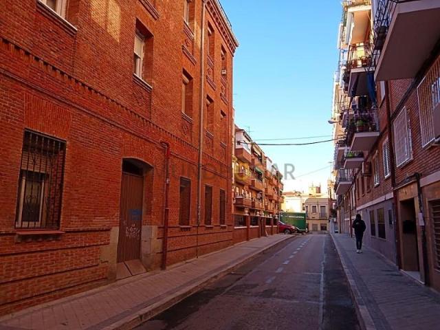 Local comercial en venta en Madrid, Calle de Carlos Rubio, 28039