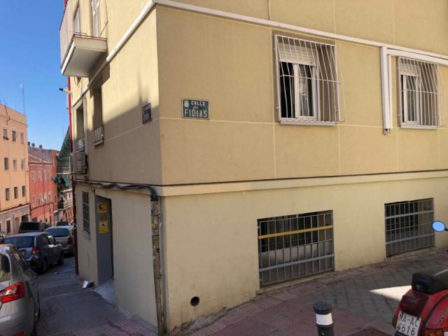 Local comercial en venta en Madrid, Latina Puerta del Angel