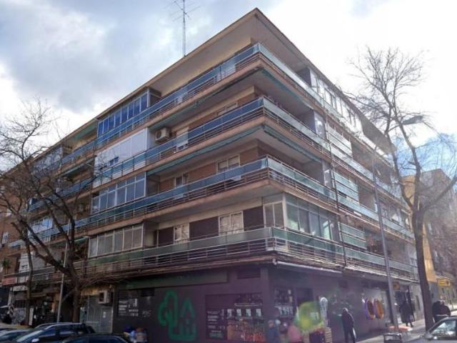 Local comercial en venta en Madrid, Pueblo Nuevo