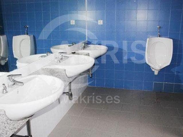 Local comercial en venta en Madrid