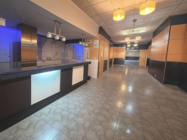 Local comercial en venta en Manresa, de 450 m² por 159.000