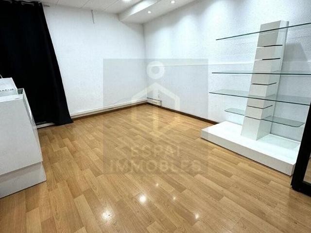 Local comercial en venta en Manresa, de 80 m² por 59.000