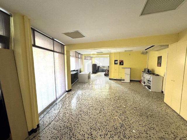 Local comercial en venta en Manresa, de 130 m² por 153.000