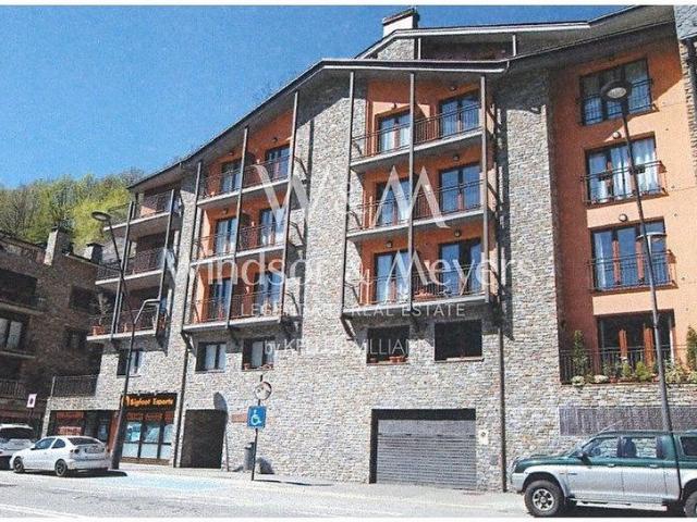Local comercial en venta en La Massana, de 170 m² por 595.000
