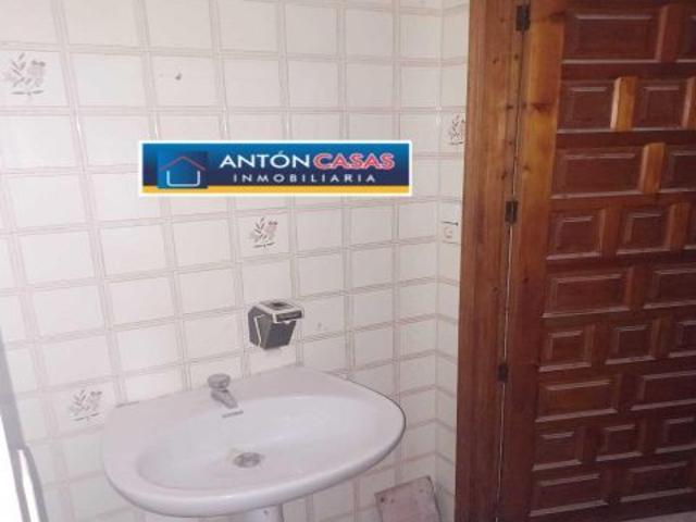 LOCAL COMERCIAL EN VENTA EN NOVELDA DE 371 M2