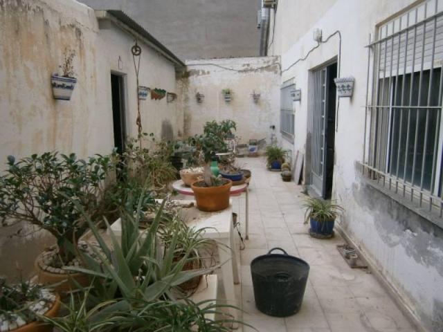 Local comercial en venta en Novelda, LA GARROBA