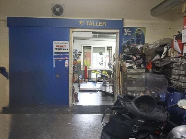 Local comercial en venta en Sabadell, de 120 m² 3 habitaciones por 189.000