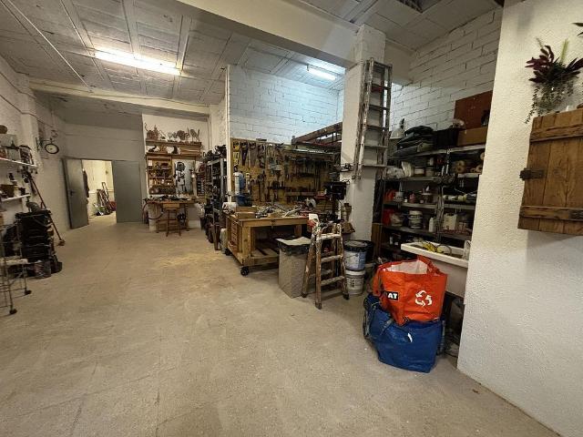 Local comercial en venta en Sabadell, de 89 m² 1 habitación por 98.000