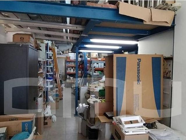 Local comercial en venta en Sant Vicenç dels Horts, de 65 m² por 87.000