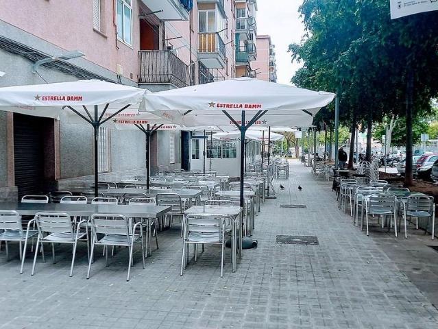 Local comercial en venta en Sant Adrià de Besos, de 130 m² por 530.000