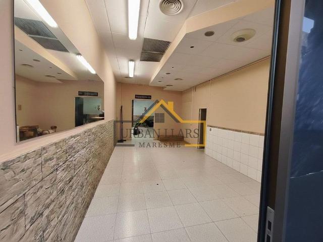 Local comercial en venta en Sant Boi de Llobregat, de 117 m² por 95.000