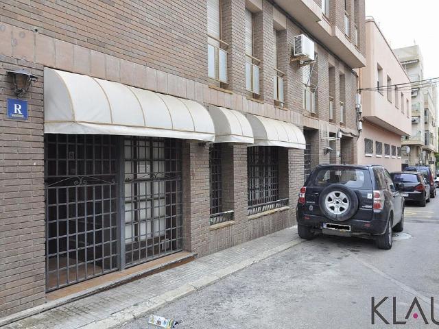 Local comercial en venta en Sant Carles de la Ràpita, de 120 m² 2 habitaciones por 95.000