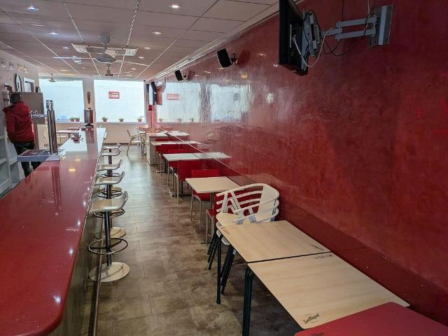 Local comercial en venta en Sant Jaume dels Domenys, de 160 m² por 159.000