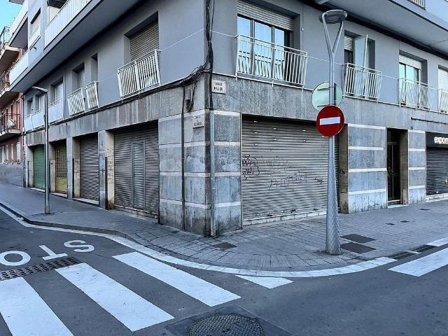 Local comercial en venta en Sant Joan Despí, de 72 m² por 99.800