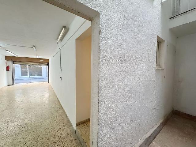 Local comercial en venta en Santa Coloma de Gramanet, de 38 m² 1 habitación por 53.000