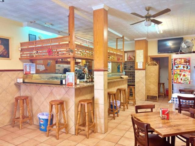 Local comercial en venta en Santa Pola, Club nautico
