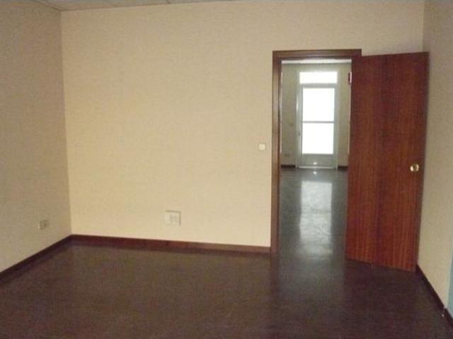 Local comercial en Venta en Santiago de Compostela, La Coruña