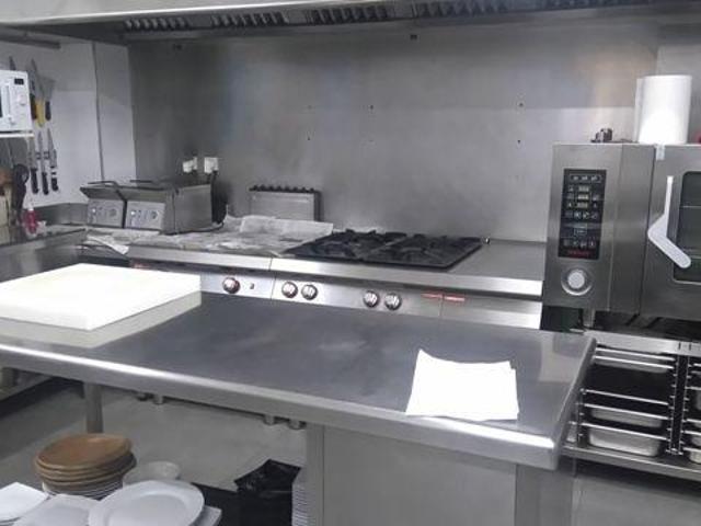 Local comercial en venta en Santiago de Compostela, Pontepedriña Restollal