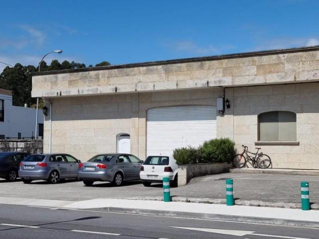 Local comercial en venta en Sanxenxo, Adina