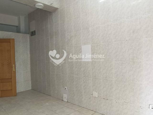 Local comercial en venta en Sevilla Capital, zona La Salle Pino Flores