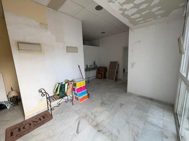 Local comercial en venta en Sevilla, Luis Montoto Santa Justa