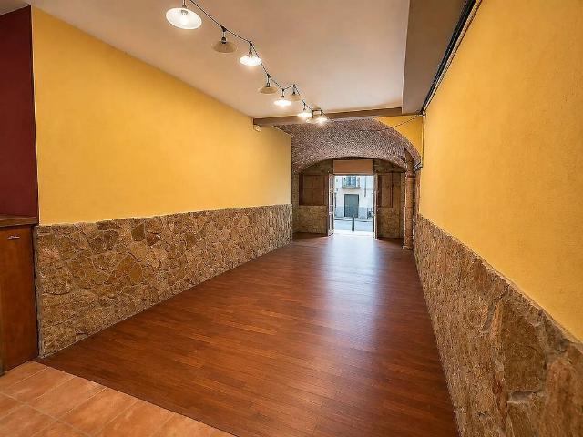 Local comercial en venta en Palamós, de 142 m² 1 habitación por 175.000