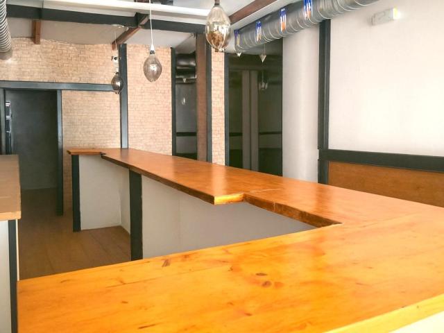 Local comercial en venta en Palomeque – 140 m2