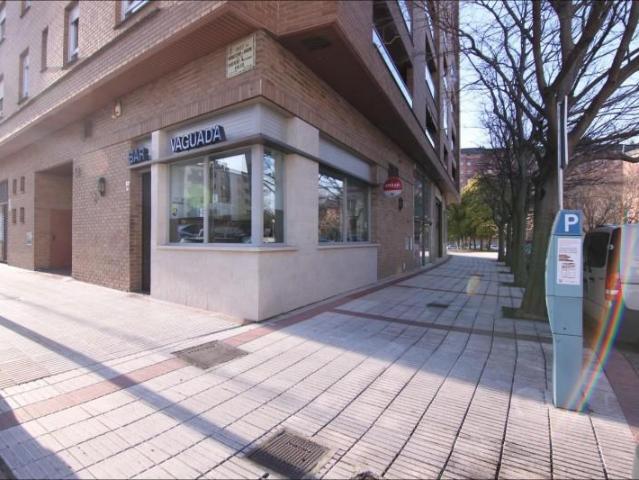 Local comercial en venta en Pamplona, San Juan