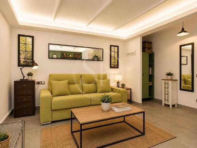 Local comercial en venta en pasaje De Vintró, Barcelona, de 25 m² 1 habitación por 170.000