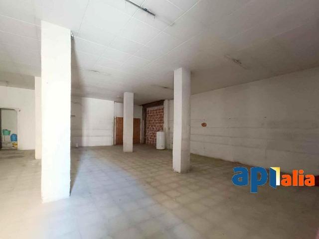 Local comercial en venta en pasaje Dels Estudiants, Lleida, de 255 m² 4 habitaciones por 169.500