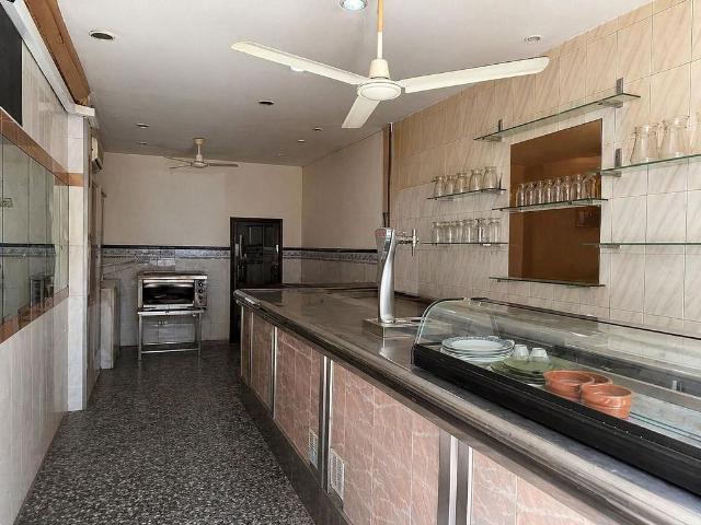 Local comercial en venta en paseo De la Mare de Déu del Coll, Barcelona, de 34 m² 3 habitaciones por 65.000