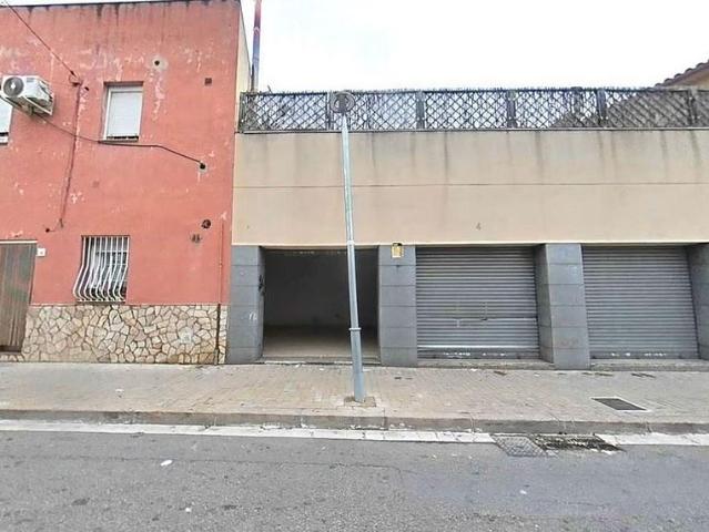 Local comercial en venta en paseo De la Ribera, Canovelles, de 60 m² por 40.000