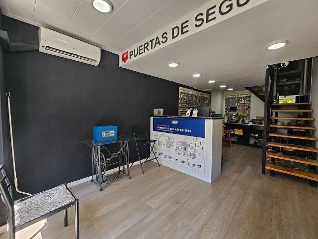 Local comercial en venta en paseo De Manuel Girona, Barcelona, de 24 m² por 200.000