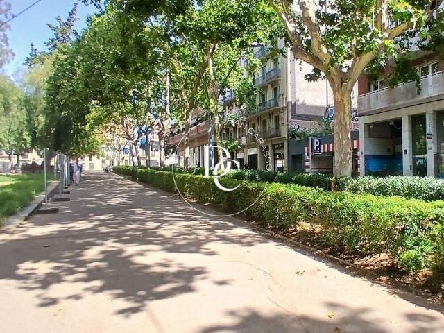Local comercial en venta en paseo De Sant Joan, Barcelona, de 107 m² por 530.000