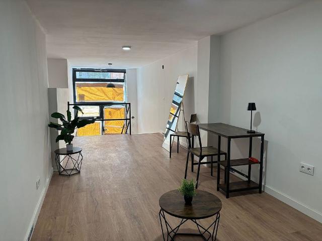 Local comercial en venta en paseo Maragall, Barcelona, de 55 m² 2 habitaciones por 159.000