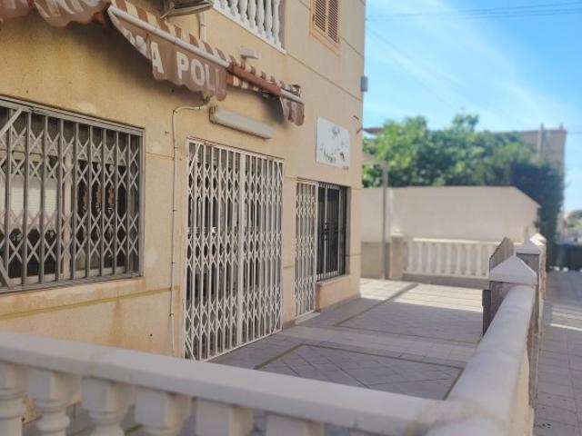 Local comercial en Venta en Pilar De La Horadada Alicante