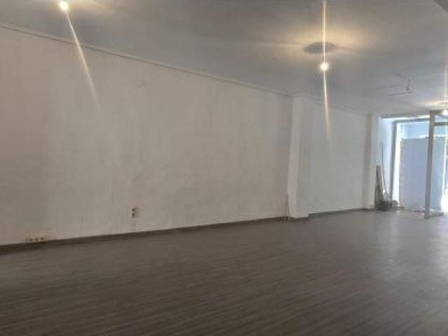 Local comercial en venta en pleno centro de Lliria