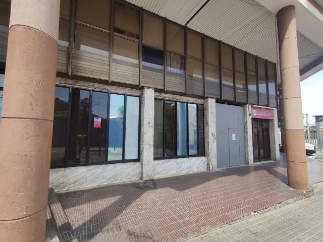 Local comercial en venta en ronda De la Torrassa, Hospitalet de Llobregat, L´, de 327 m² por 259.300