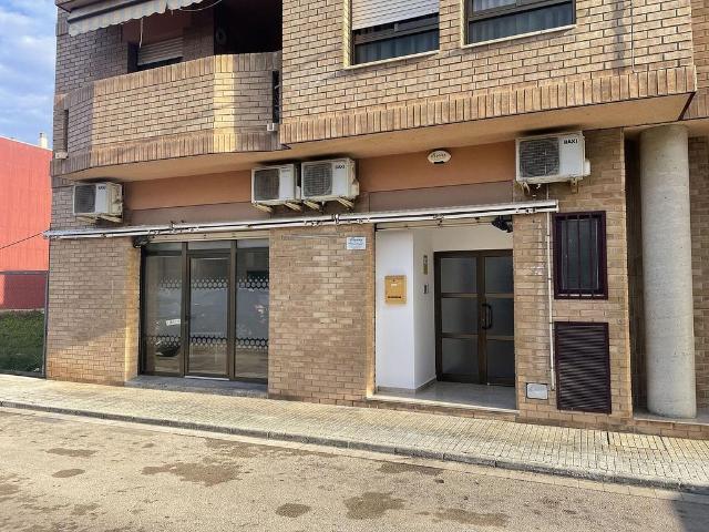 Local comercial en venta en Roquetes, de 189 m² por 160.000